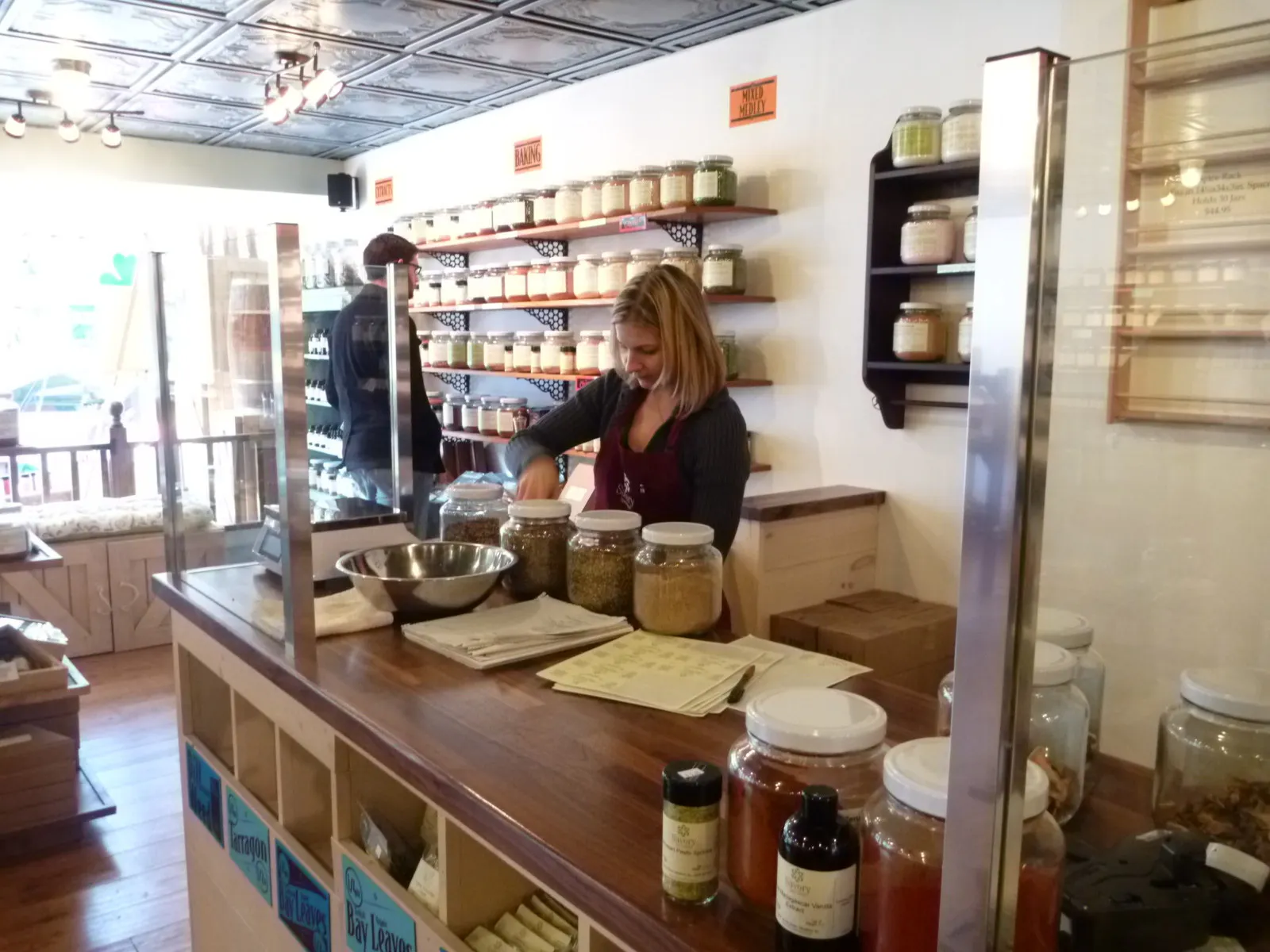 How Local Products Attract Happy, Loyal Shoppers - The RangeMe Blog